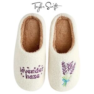 Taylor Swift "Lavender Haze" Embroidered Fluffy Slippers White and Purple 8.5-9
